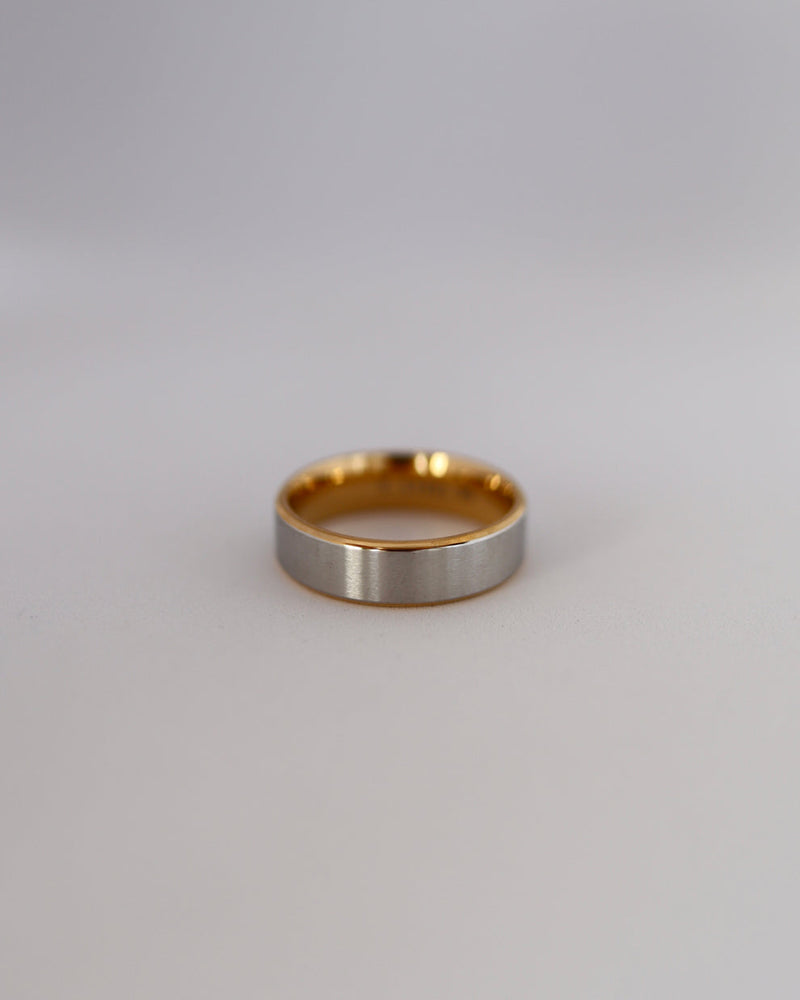 gold outline ring