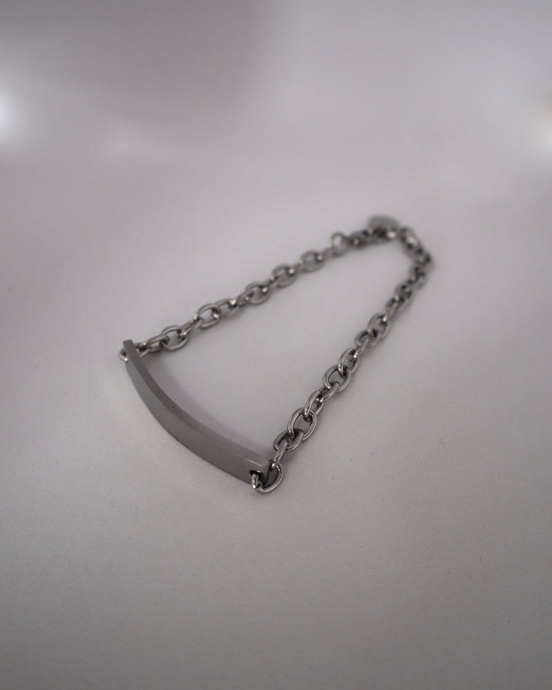 plate chain bracelet