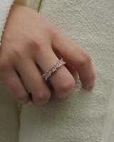 luxurious zir ring & ear cuff