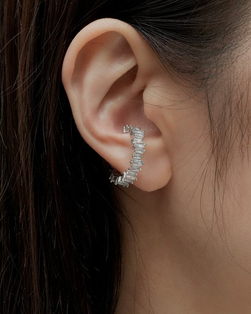 luxurious zir ring & ear cuff