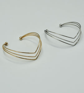 triple thin pointed bangle