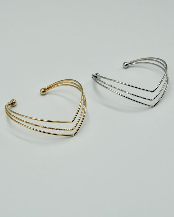 triple thin pointed bangle