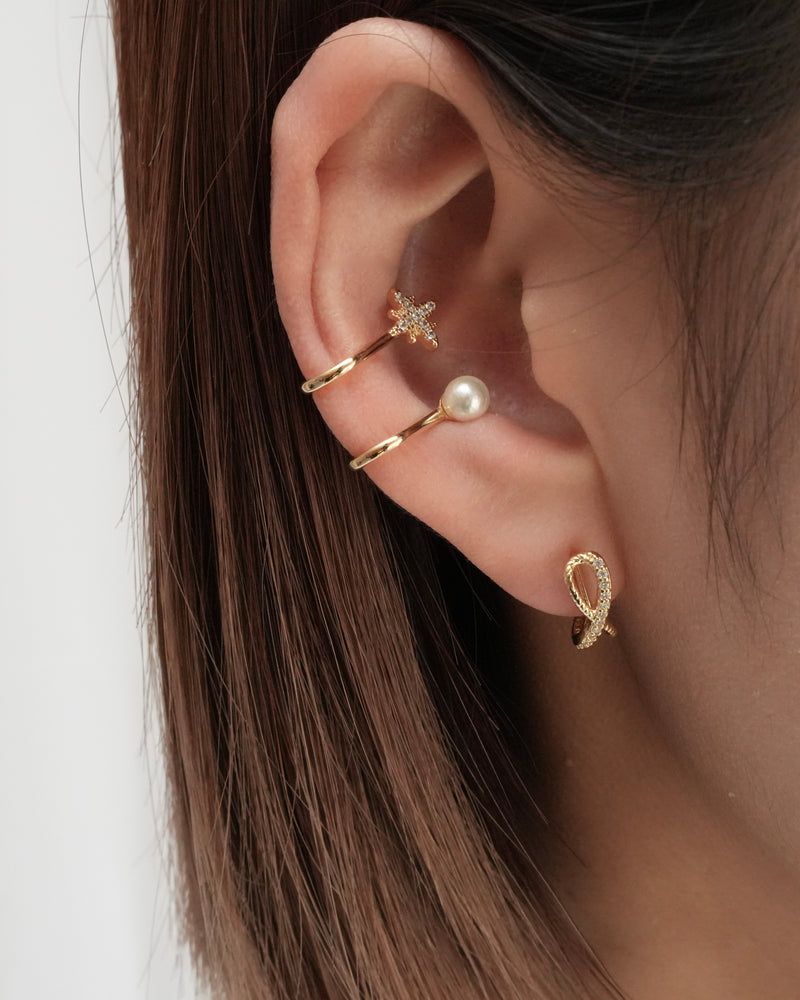 star × pearl ear cuff