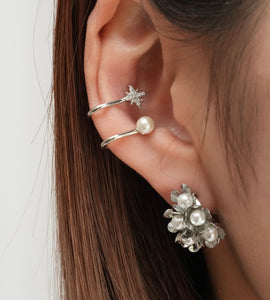 star × pearl ear cuff