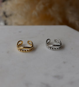 dot wave pinky ring & ear cuff