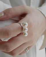 triple pearl rod ring