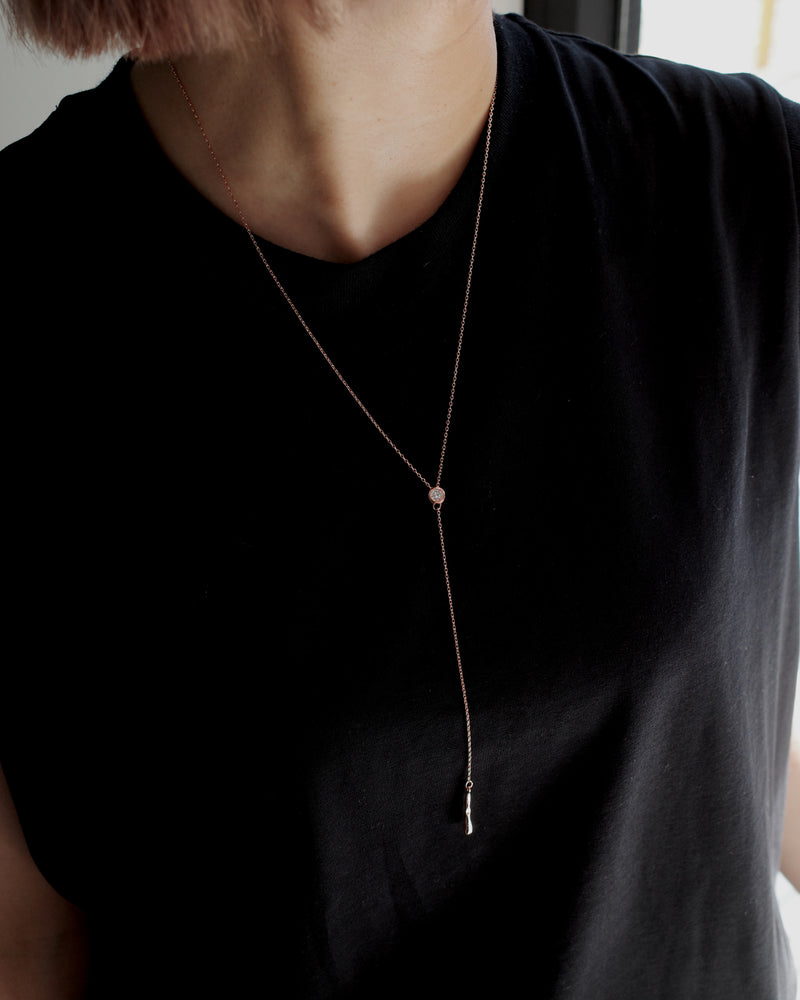 one zir Y long necklace