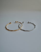 shiny twist bangle