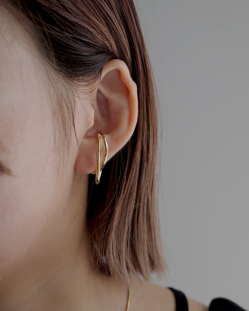 w line stylish ear cuff