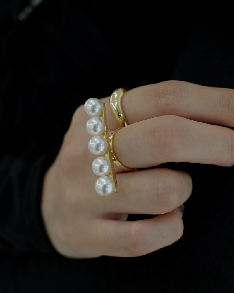 cinq pearl rod ring