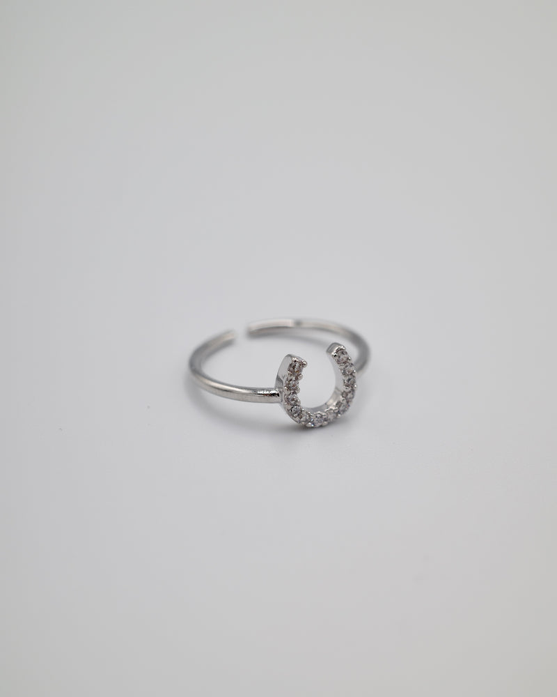 zir horse shoe ring