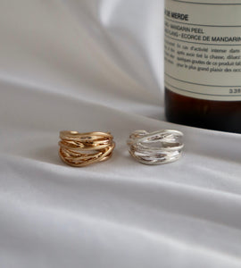 overlapping threads pinky ring & ear cuff