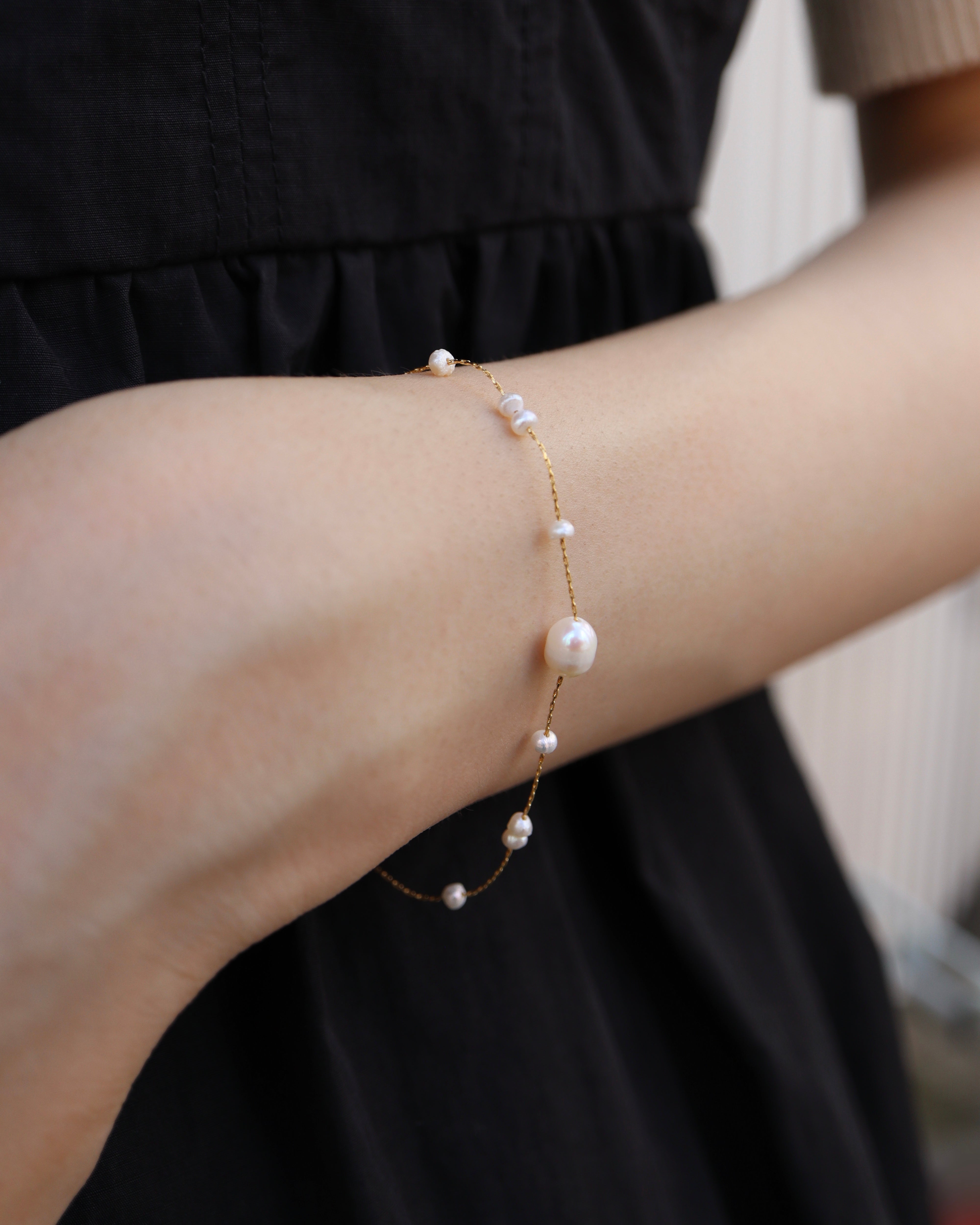 sprinkle pearl bracelet - beller