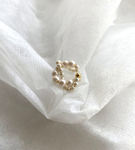 mass pearl ear cuff